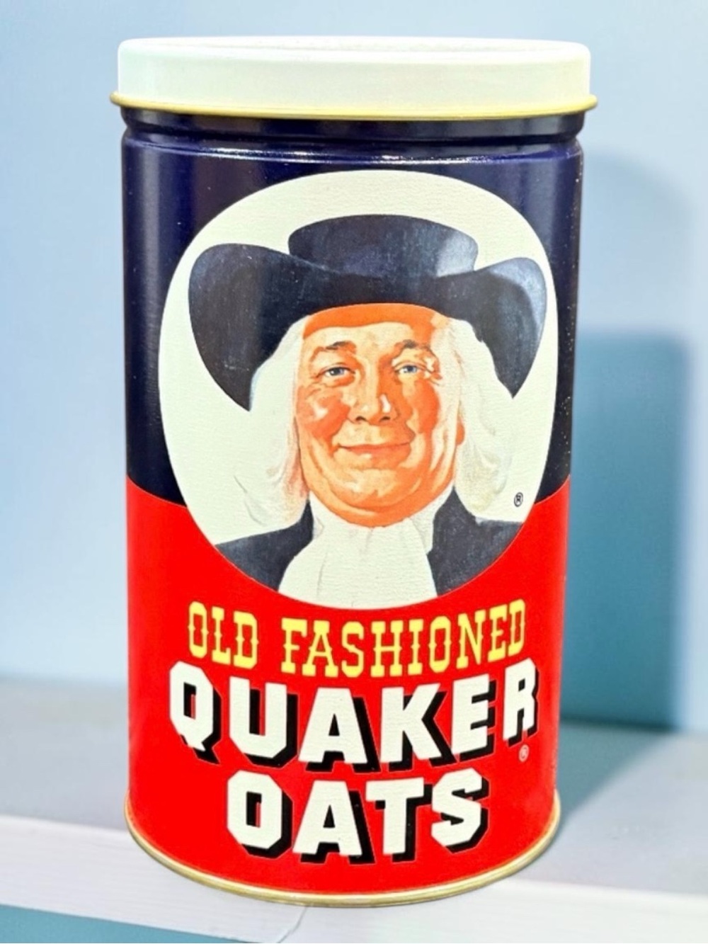 THE QUAKER OATS COMPANY 1982 Limited Edition Quaker Oats Empty Container
